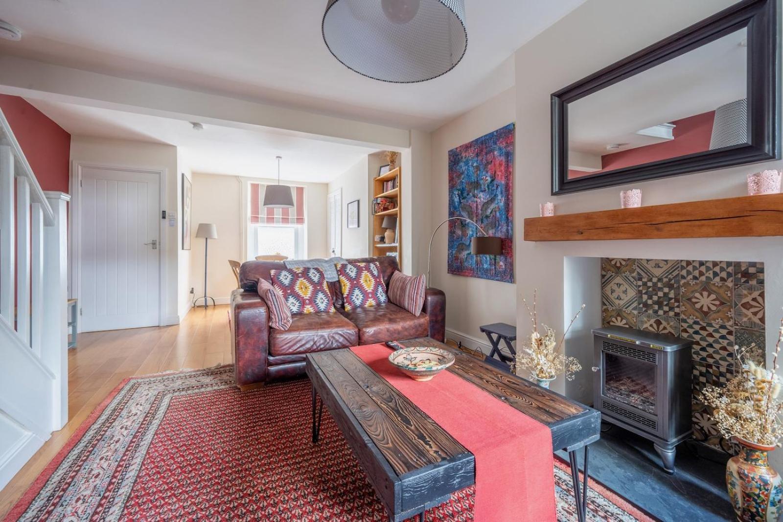 Chic 2-Bedroom Townhouse In Vibrant Abergavenny Exteriér fotografie