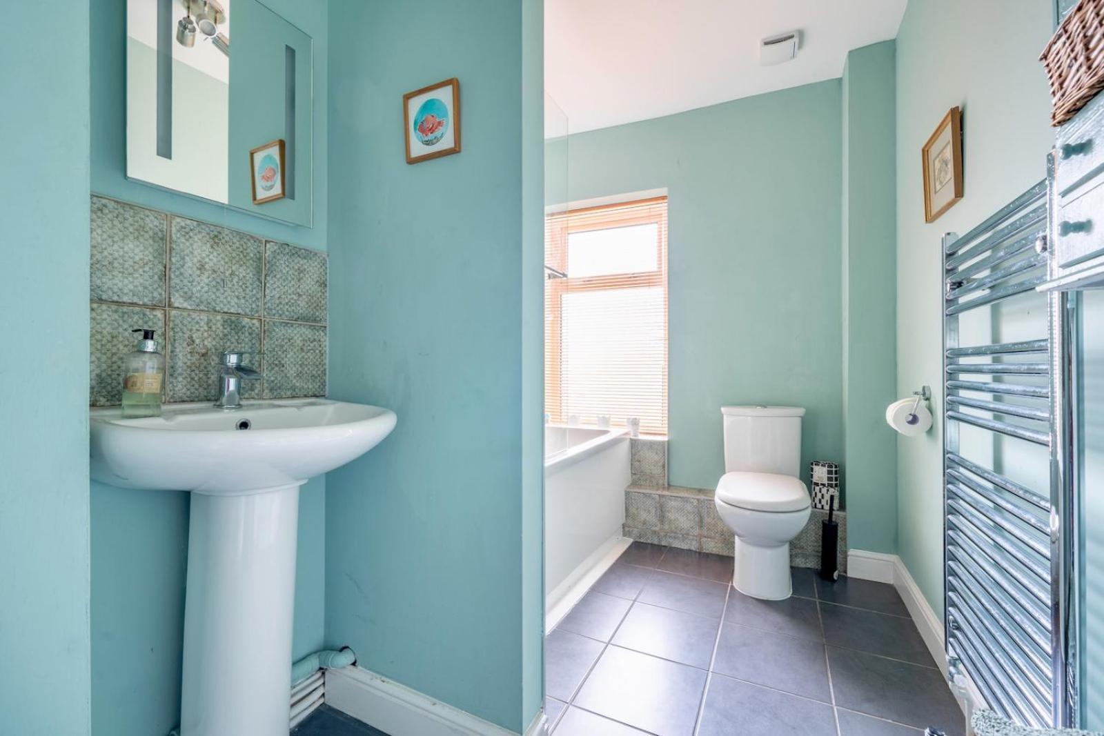 Chic 2-Bedroom Townhouse In Vibrant Abergavenny Exteriér fotografie