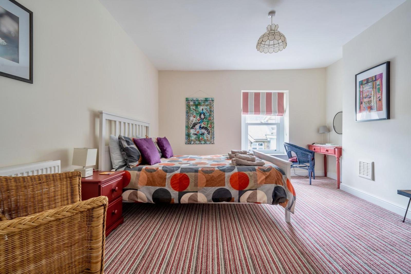 Chic 2-Bedroom Townhouse In Vibrant Abergavenny Exteriér fotografie